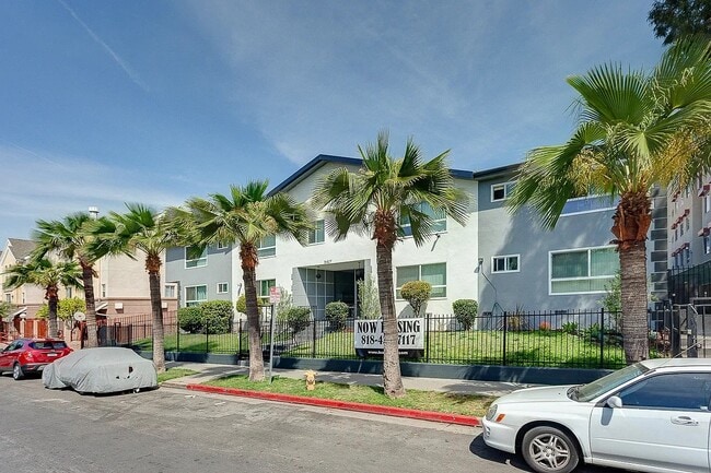 Photo - 5427 Carlton Way Unit 3