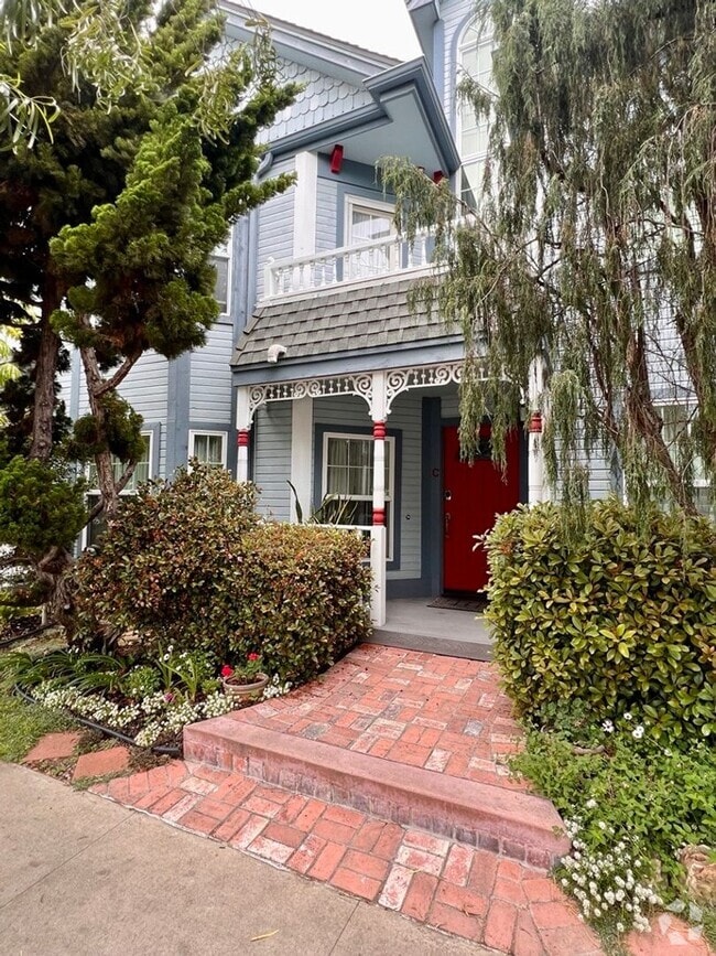 Building Photo - 925 10th St Unit 925 10th St C Rental