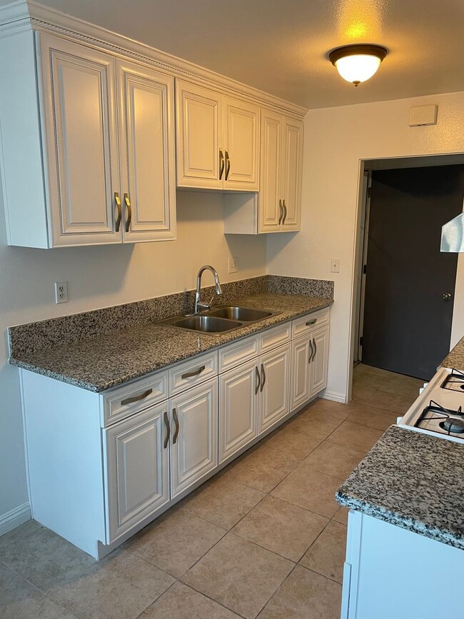 Newly Remodeled 2 BR Apartment in Baldwin ... - Newly Remodeled 2 BR Apartment in Baldwin ...