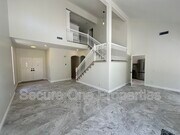 Photo - 1740 Amarelle St