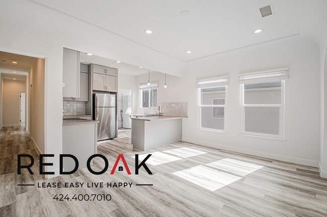 Photo - 330 N Genesee Ave Unit 330 1/2