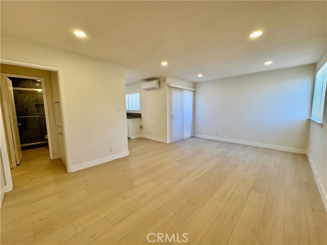 Photo - 660 E 6th St Unit C