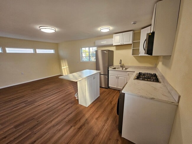 Photo - 837 Via Juanita