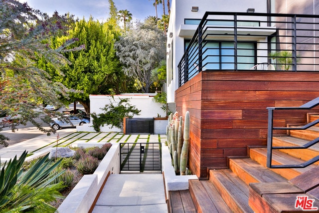 Photo - 1742 Courtney Ave