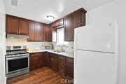 Photo - 642 Terrylynn Pl