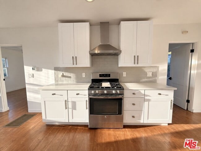 Photo - 1345 Quintero St