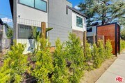 Photo - 5722 Woodman Ave Unit 4