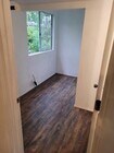 half bedroom/ office - 962 Osborne St