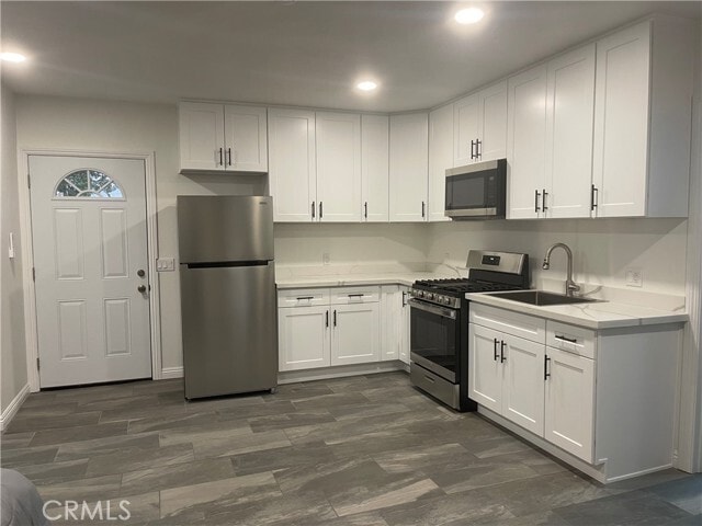 Building Photo - 3062 Monroe St