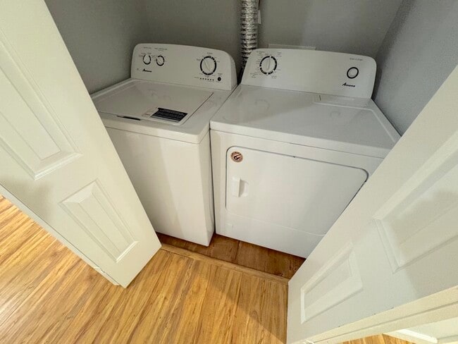 Photo - 6718 Sylmar Ave Unit 202