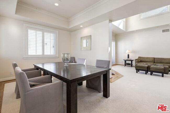 Photo - 132 S Maple Dr Unit PH4