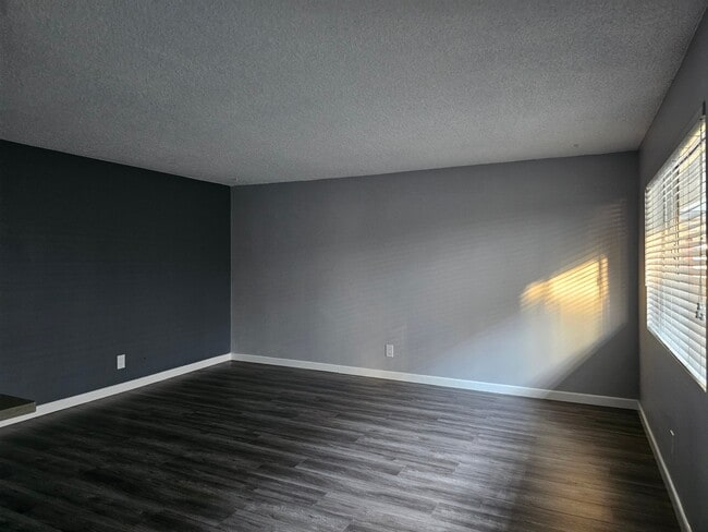 Photo - 20810 Amie Ave