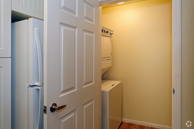 2 BR, 2 BA - Craftsman - Rivers Edge