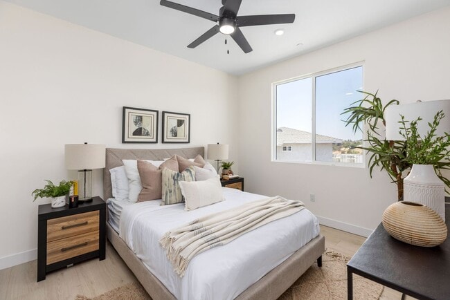 Photo - 3873 Boren St Unit 3873 Boren St  2