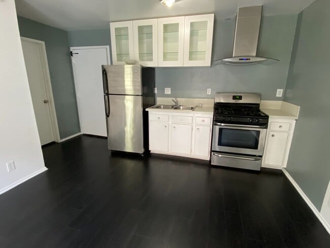 Photo - 827 S Wilton Pl Unit 207