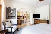 Photo - Luxury Oasis in Palm Springs Retreat House
