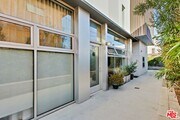 Photo - 140 S Gramercy Pl Townhome
