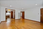 Photo - 983 W 10th St Apartment