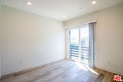 Photo - 608 1/2 N Gramercy Pl