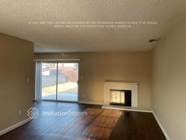 Photo - 11961 Hubbard St