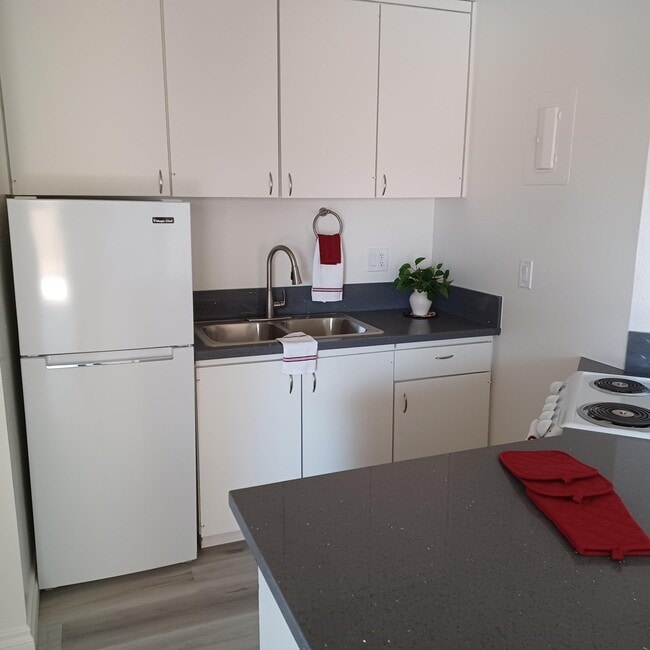 Photo - 4901 Heil Ave Unit Jr-1