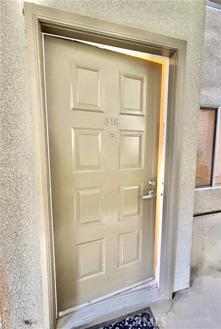 Photo - 2905 Montrose Ave Unit 318