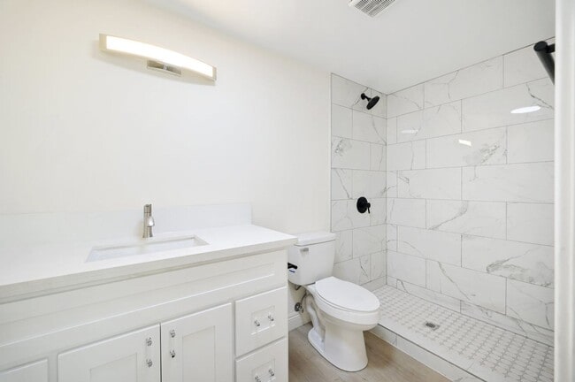 Photo - ? 1-Bedroom Gem in Claremont – Utilities I...