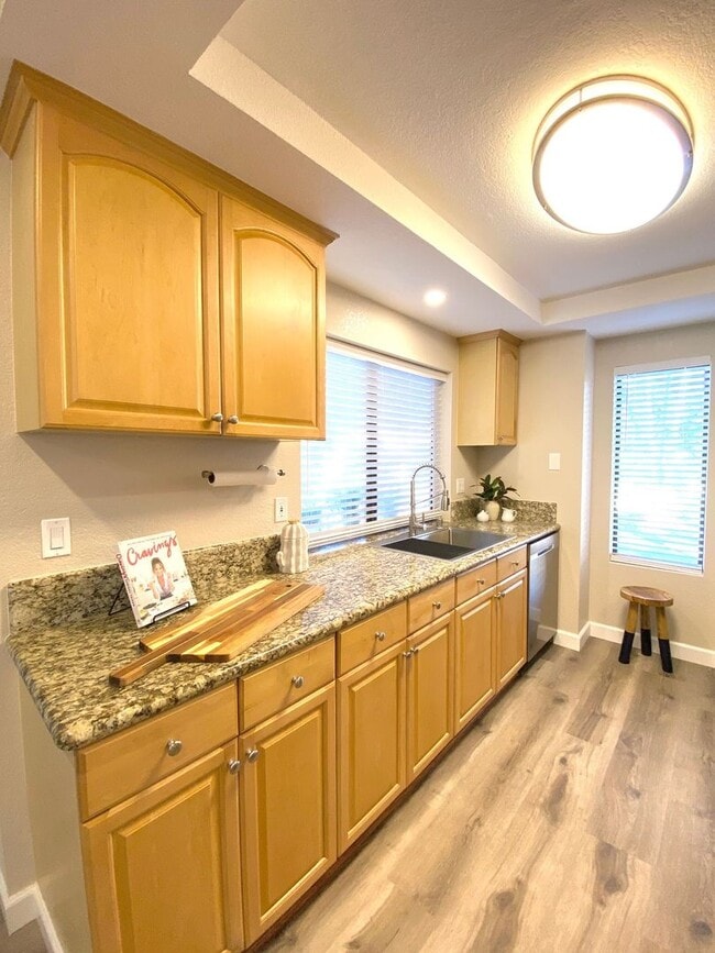 Photo - Stunning 2 bed 2 bath Condo In San Carlos