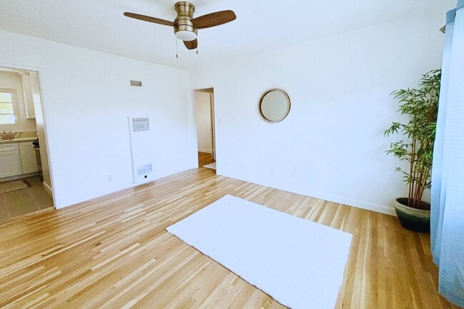 Photo - 1553 Riverside Dr