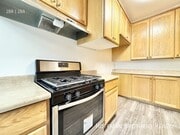 Photo - 5415 Newcastle Ave Unit 3