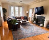 Living room - 222 S Hamilton Dr Unit B