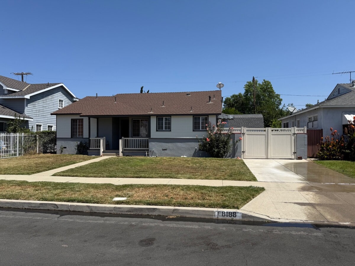 Photo - 8188 Lesner Ave House