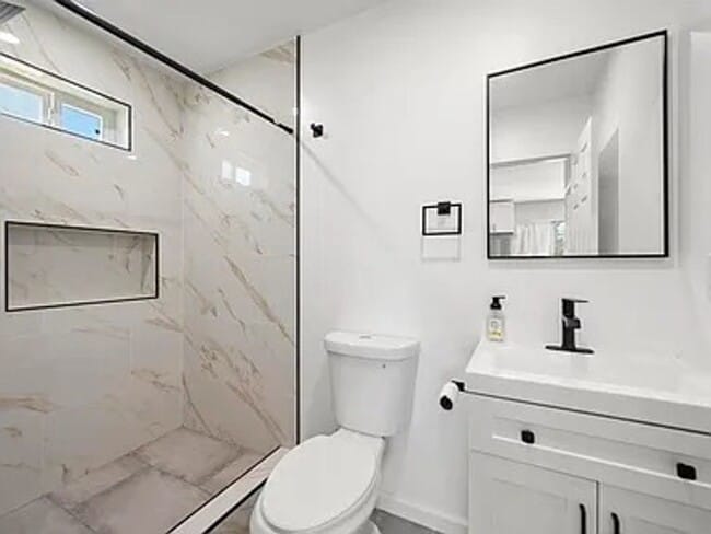 Photo - Lisbon Street Triplex Unit 6984