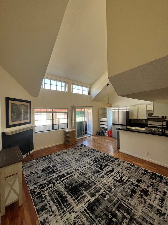 Photo - 15946 Vanowen St Unit #207