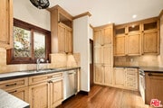Photo - 637 N Alta Vista Blvd