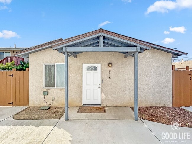 Building Photo - Charming 3BD/2BA House in Imperial Beach W/ A/C, W/D, 2-Car Garage, & Grass Backyard!