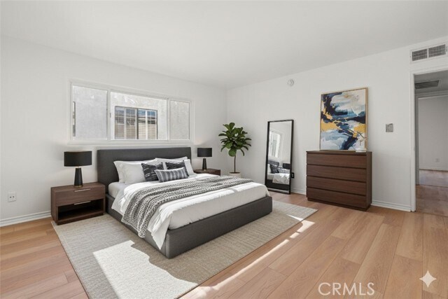 Photo - 5250 Zelzah Ave Unit 21A