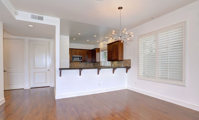 Photo - 11851 Laurelwood Dr Unit 112