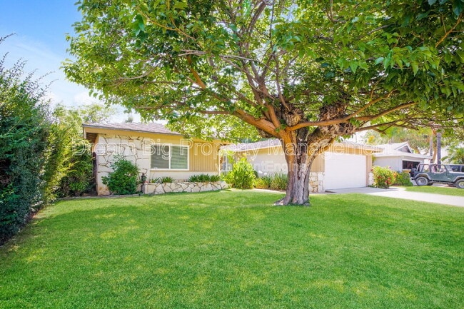 Photo - 5155 Harriett Cir House