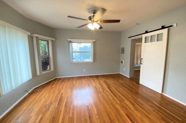 Photo - MUST SEE Bankers Hill Apartment! Spacious Bedroom and Closet! 1 Assigned Parking! 10 Minute Walk ... Unit 2018 B Front St