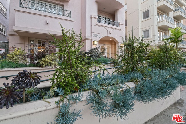 Photo - 2015 S Beverly Glen Blvd Unit 402