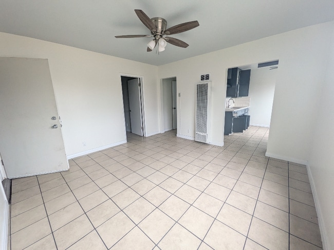 Photo - 6501 Stafford Ave Unit 5