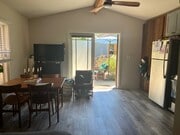 Photo - 1417 E 8th St