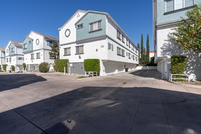 Photo - Vantaggio Townhomes