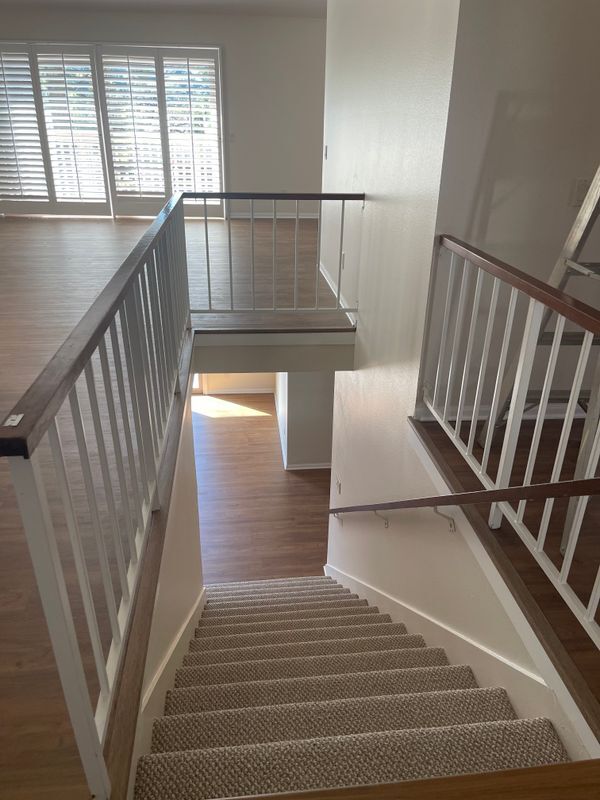 Photo - 415 Falconrock Ln