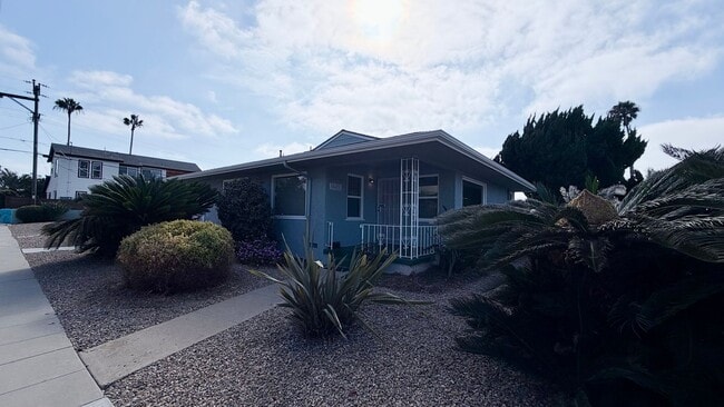 Photo - Spacious 3 Bed 2 Bath Home in Sunset Cliffs with Detached Garage & Private Backyard