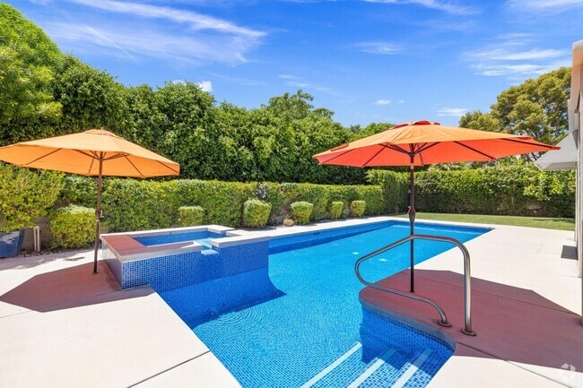 Building Photo - 74085 Mockingbird Trail Rental