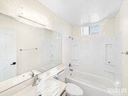 Photo - Beautiful Updated 2 Bed 2.5 Bath Condo in Hillcrest! 18 Month Fixed Rate Lease! Unit 104