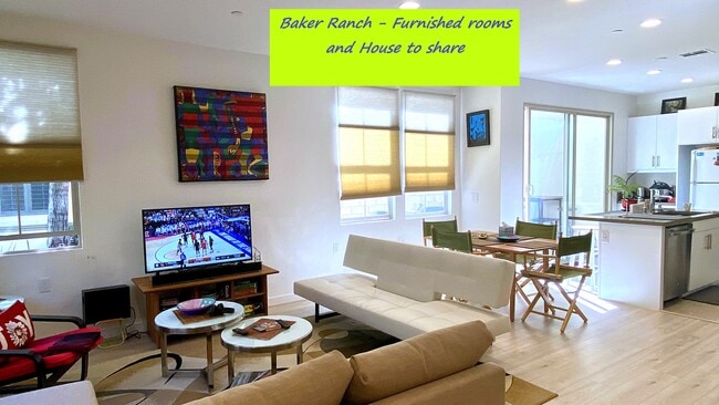 Building Photo - 22 Poppy