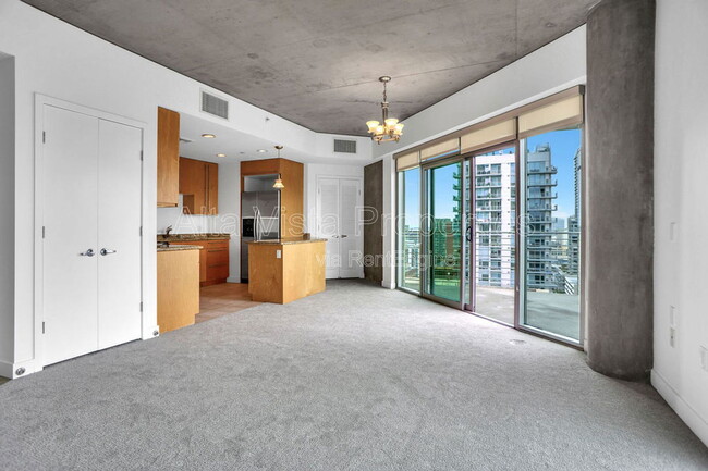 Photo - 801 Ash St Unit 1101